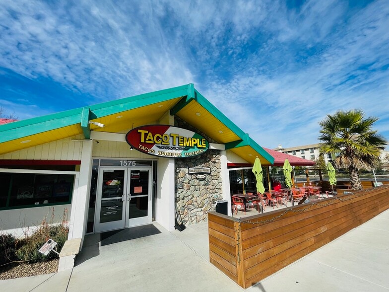 More Photos Of 1575 Calle Joaquin, San Luis Obispo Restaurant For Sale