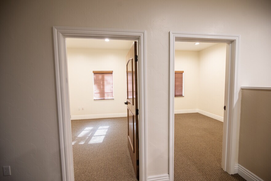 More Photos Of 2436-2438 Brunello Trace, Lutz Office For Lease