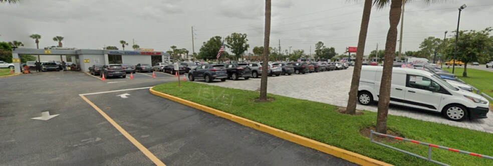 More Photos Of 2475 Sand Lake Rd, Orlando Bank For Lease