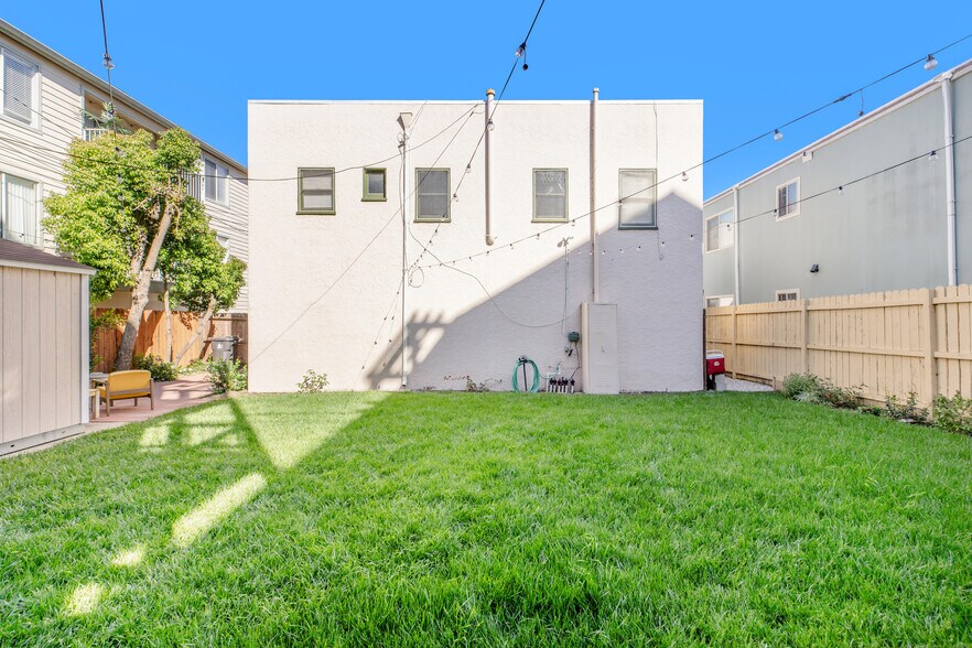 More Photos Of 1117 Mira Mar Ave, Long Beach Apartments For Sale