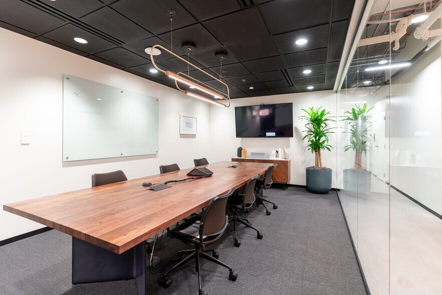 More Photos Of 150 Fayetteville St, Raleigh Office For Lease