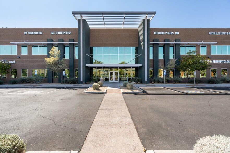 More Photos Of 4550 E Bell Rd, Phoenix Medical For Lease