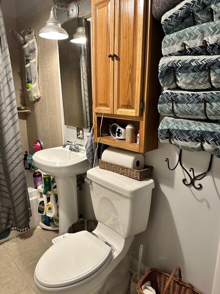 More Photos Of 92 Woodsdale Dr, Holiday Island Self Storage For Sale