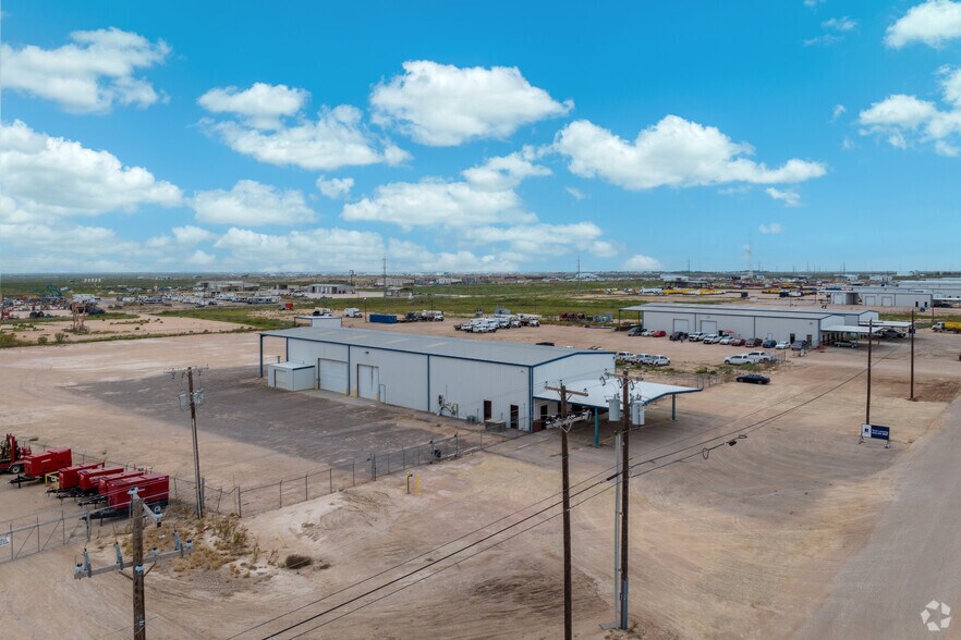 More Photos Of 8801 W County Road 127, Midland Warehouse For Lease