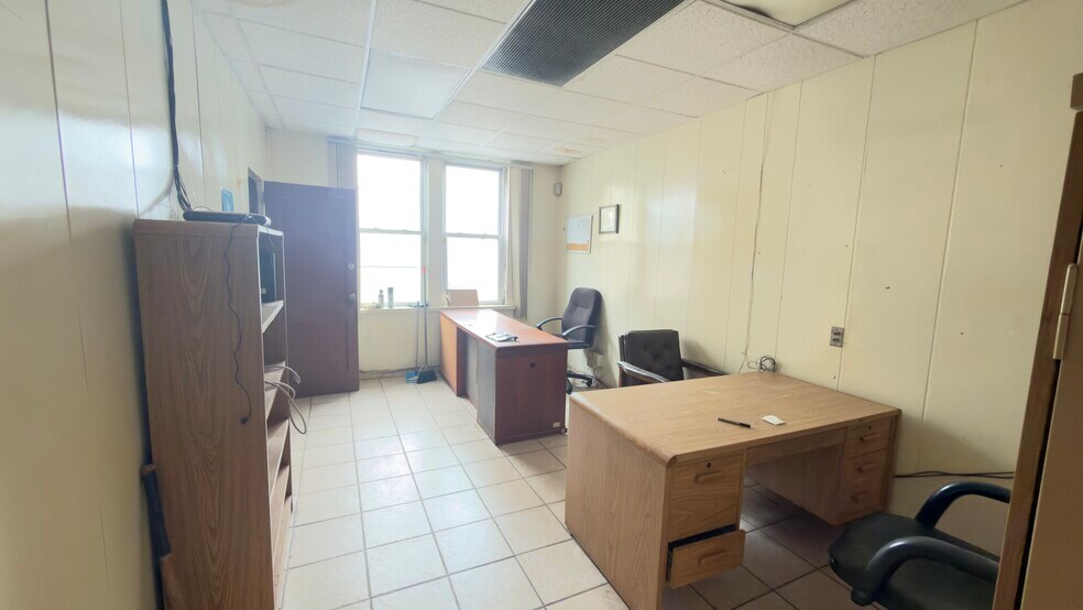 More Photos Of 327-333 53rd St, West New York Warehouse For Lease