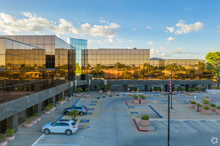 11811 N Tatum Blvd, Phoenix, AZ 85028 Coworking Space