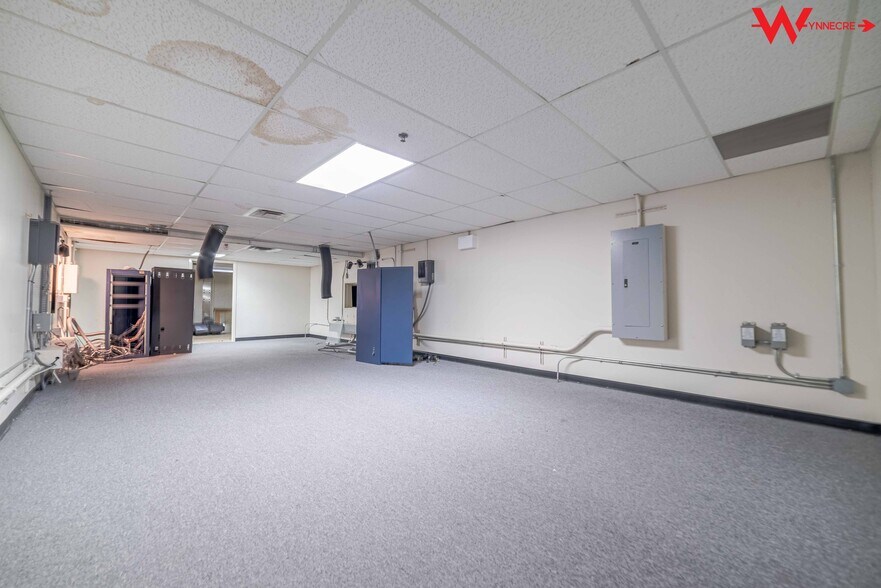 More Photos Of 641 Camino de los Mares, San Clemente Storefront For Lease