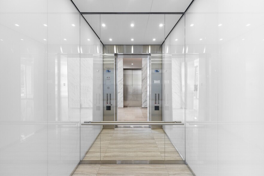 More Photos Of 3400 W Riverside Dr, Burbank Office For Lease