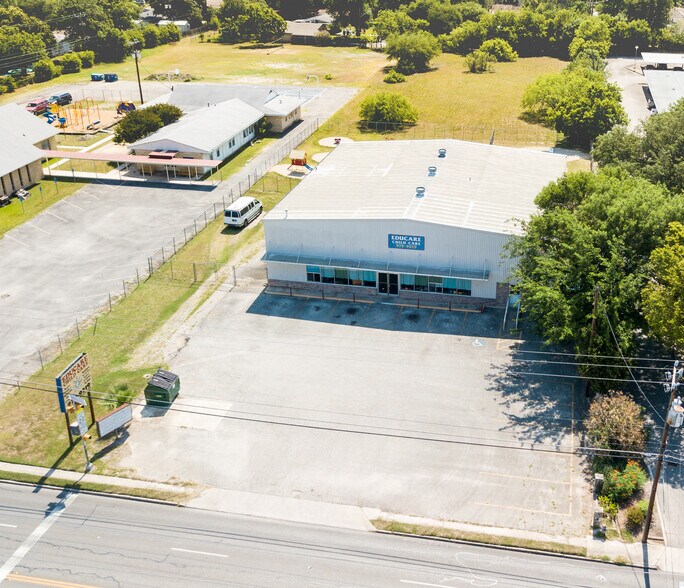 More Photos Of 3838 West Ave, San Antonio Warehouse For Sale