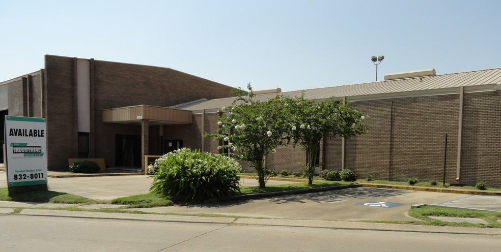 Primary Photo Of 2100 L And A Rd, Metairie Warehouse For Lease