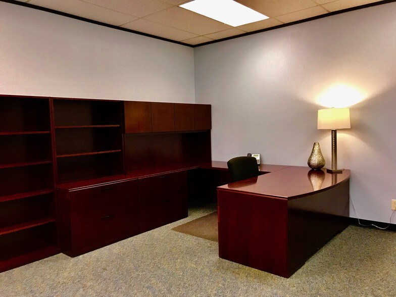 More Photos Of 430 Highway 6 S, Houston Medical For Lease