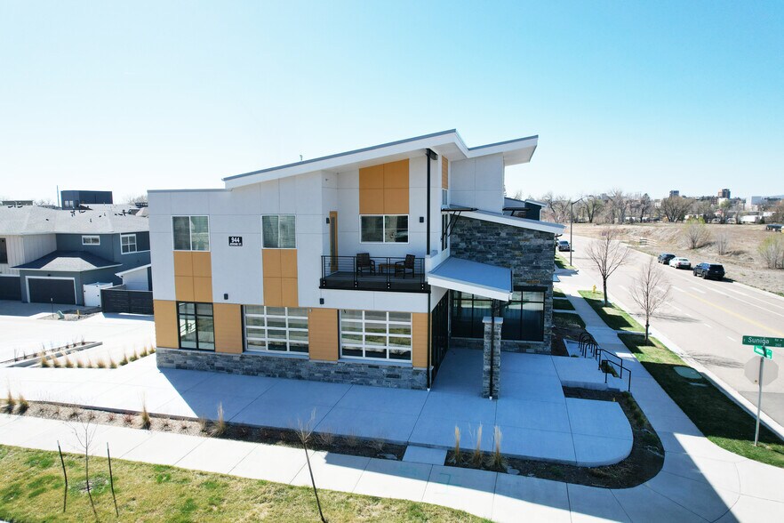 More Photos Of 944 Jerome St, Fort Collins General Retail For Sale