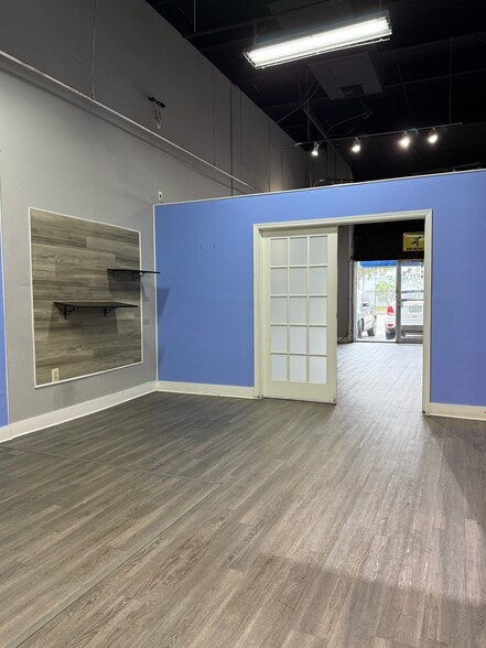 More Photos Of 527-531 SW 12th Ave, Miami Freestanding For Lease