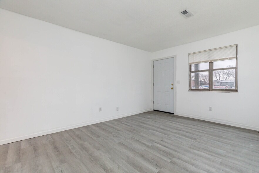 More Photos Of 4053 Mississippi Ave, Cahokia Apartments For Sale