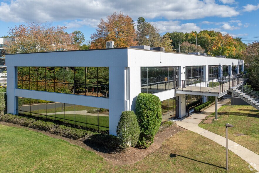 Primary Photo Of 1 Executive Blvd, Suffern Office For Lease