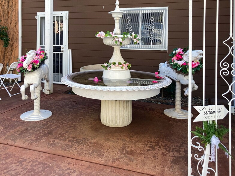 More Photos Of 870 Hartnell Ave, Redding Garden Center For Sale