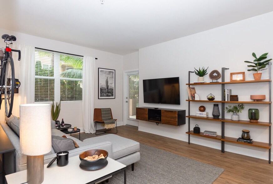 More Photos Of 421 W Broadway, Long Beach Multifamily For Sale