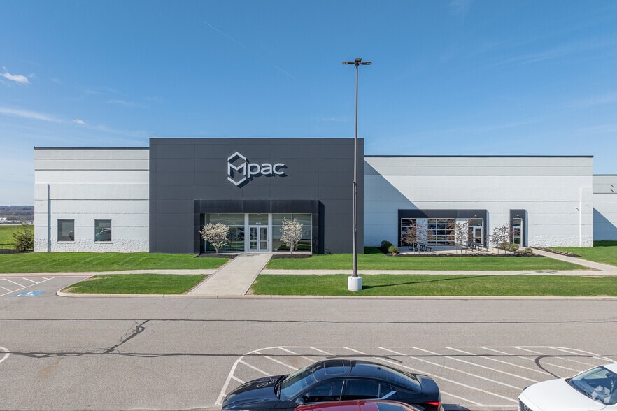 More Photos Of 5638 Transportation Blvd, Garfield Heights Warehouse For Lease