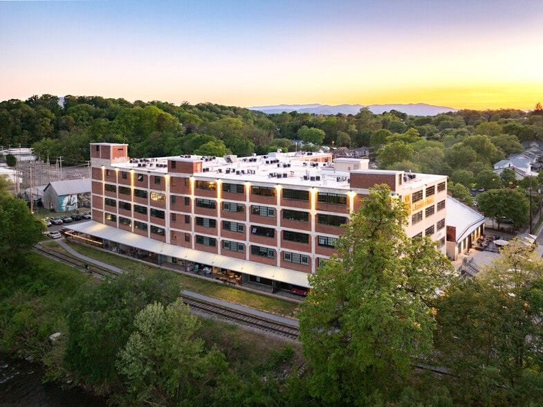 More Photos Of 806 Wasena Ave SW, Roanoke Apartments For Lease