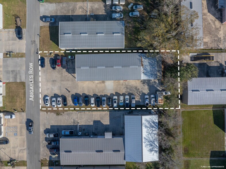 More Photos Of 106 Abigayles Row, Scott Warehouse For Sale