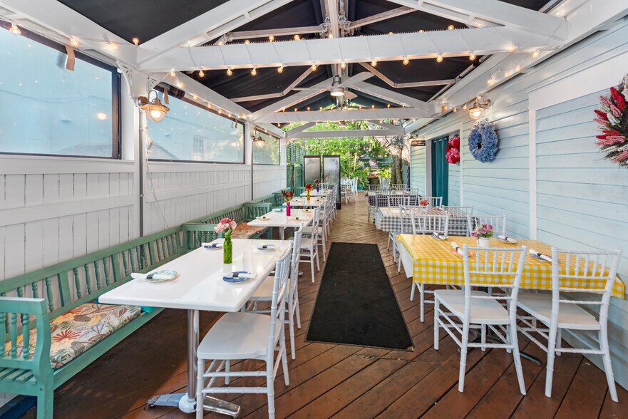 More Photos Of 816 Duval St, Key West Restaurant For Sale
