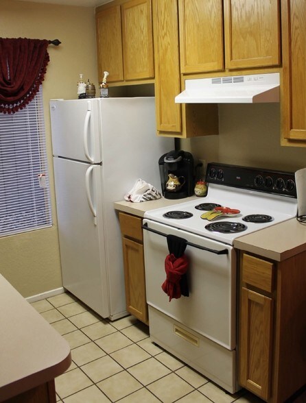 More Photos Of 602-710 Wimbledon Dr, Lodi Apartments For Sale