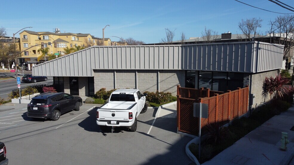 More Photos Of 1001-1003 Main St, Redwood City Flex For Sale
