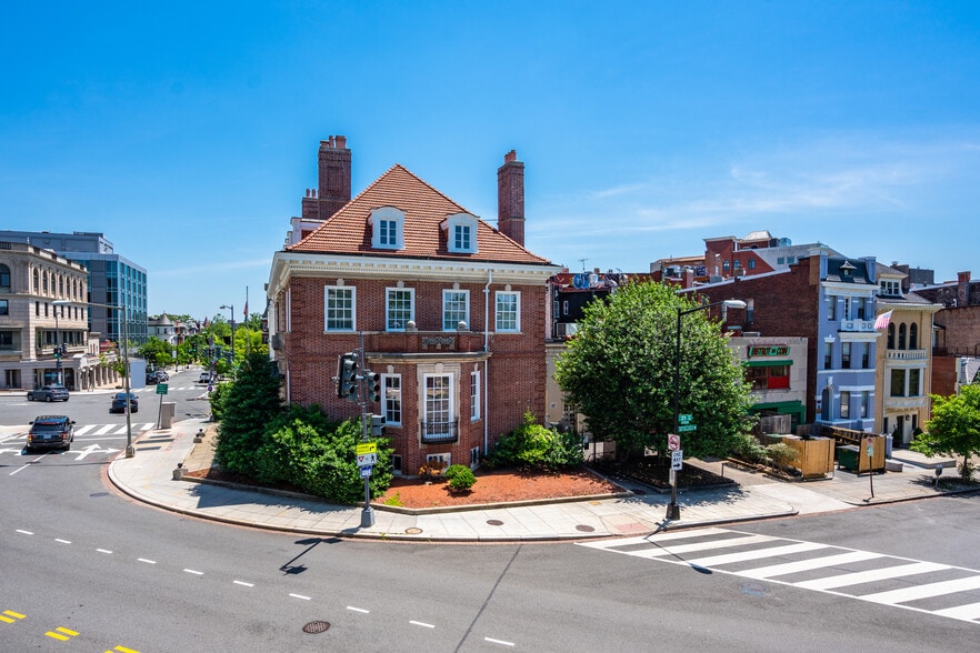 More Photos Of 2040 S St NW, Washington Office For Sale