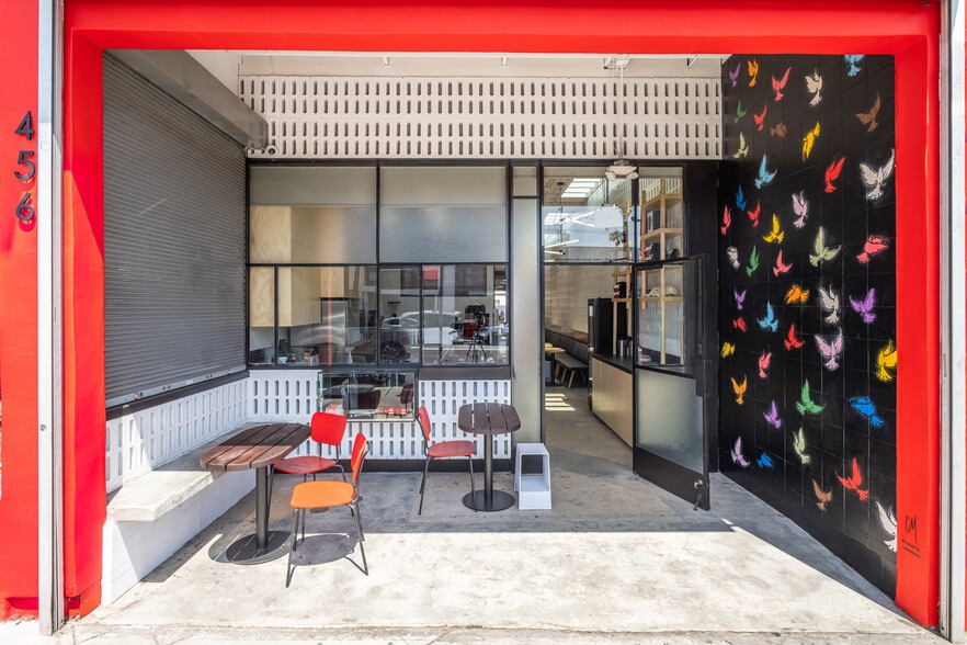 Primary Photo Of 452-456 N Fairfax Ave, Los Angeles Storefront For Lease