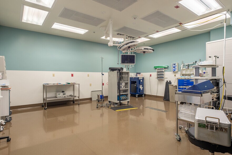 More Photos Of 3235 E Warm Springs Rd, Las Vegas Office For Lease