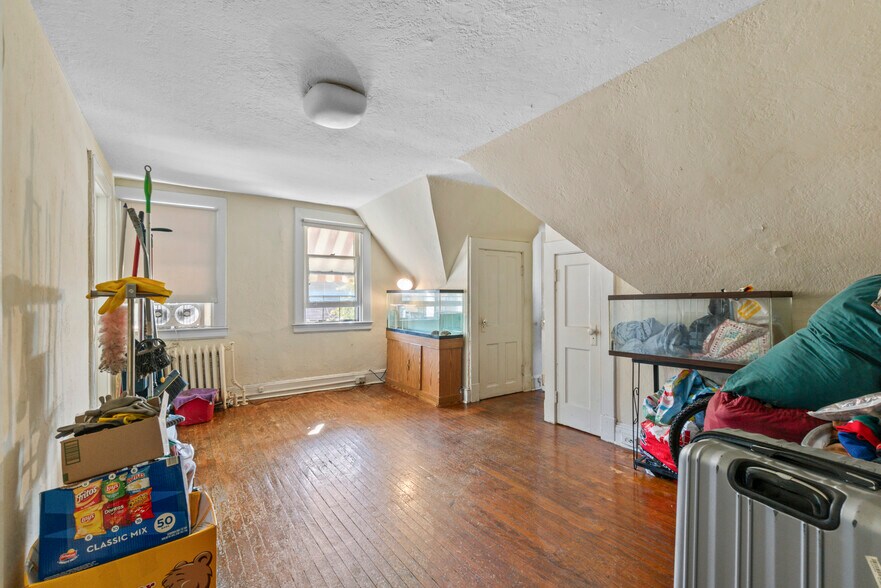 More Photos Of 3941 Lowndes Ave, Baltimore Multifamily For Sale