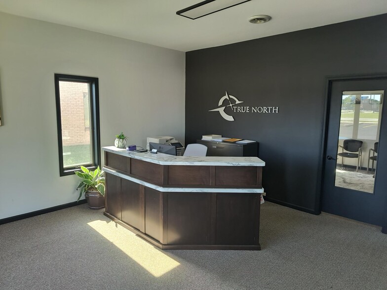 More Photos Of 910 Richard Rd, Dyer Office For Sale