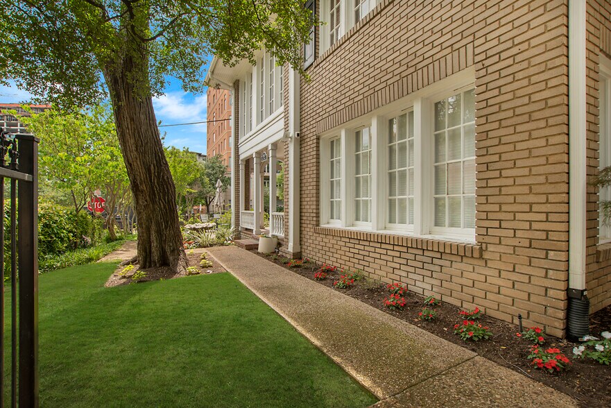 More Photos Of , Dallas Unknown For Sale