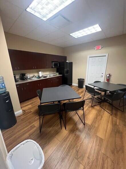 More Photos Of 1341 Providence Rd, Brandon Coworking Space