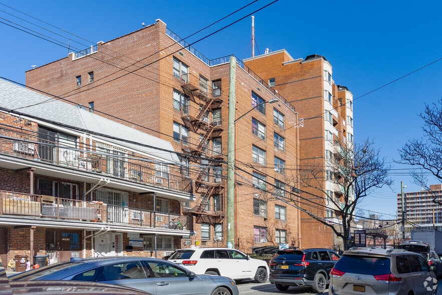 More Photos Of 134-43 Maple Ave, Flushing Apartments For Sale