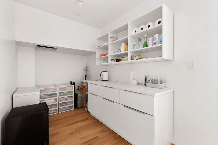 More Photos Of 53-55 Elizabeth St, New York Office Residential For Lease