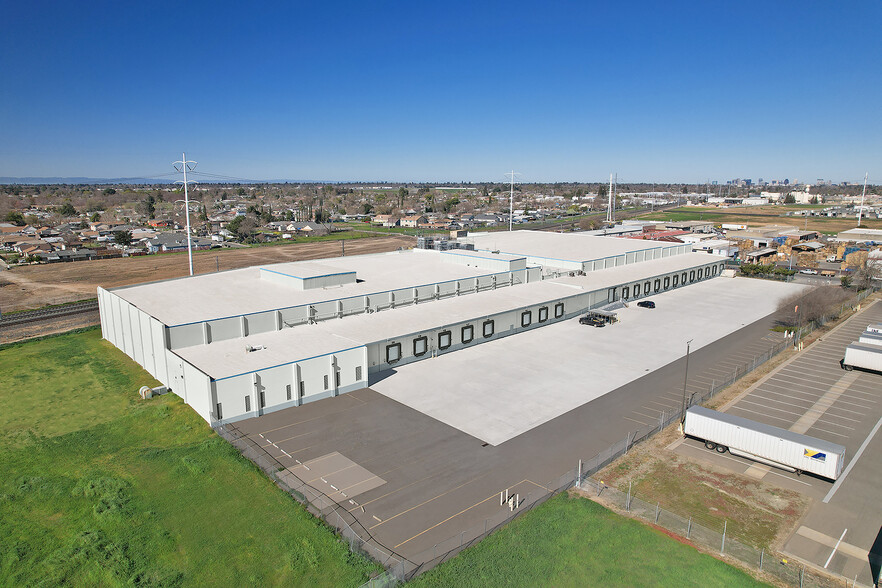 Primary Photo Of 3100 52nd Ave, Sacramento Refrigeration Cold Storage For Lease