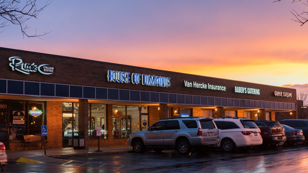 More Photos Of 11705-11849 College Blvd, Overland Park Unknown For Lease