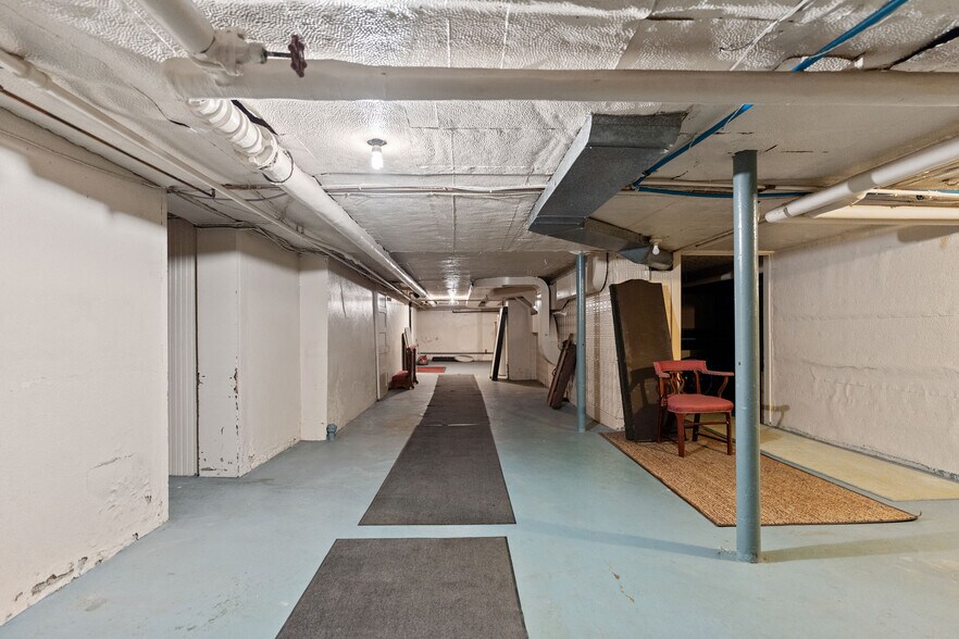 More Photos Of 150 Main St, Johnson City Medical For Sale