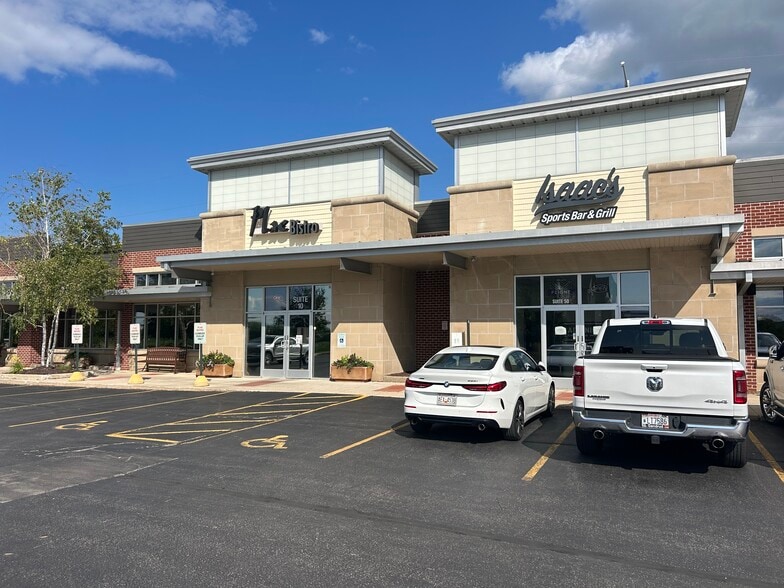 Primary Photo Of 1671 Hoffman Rd, Green Bay Storefront For Lease