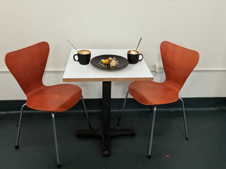 More Photos Of 600-604 2nd Ave, Seattle Storefront Retail Office For Lease