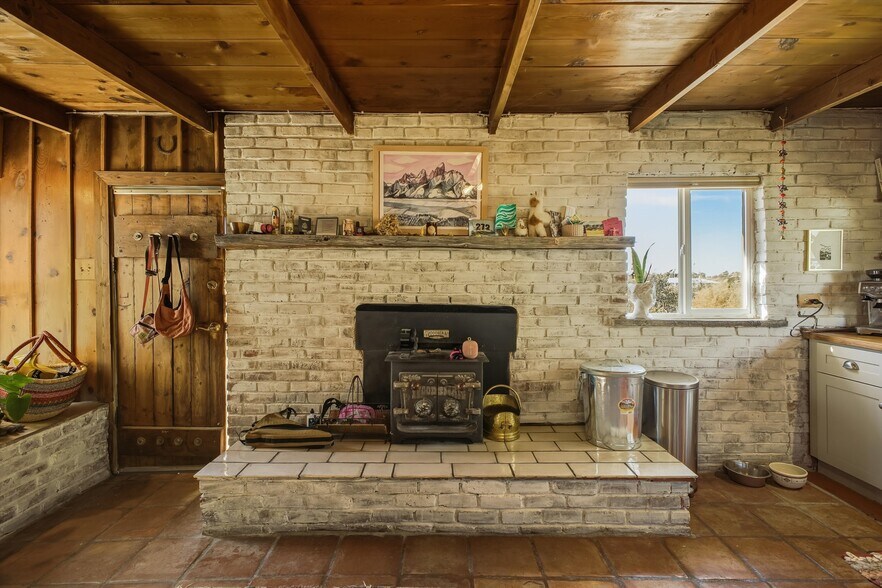 More Photos Of 24 Matisse Rd NE, Albuquerque Apartments For Sale