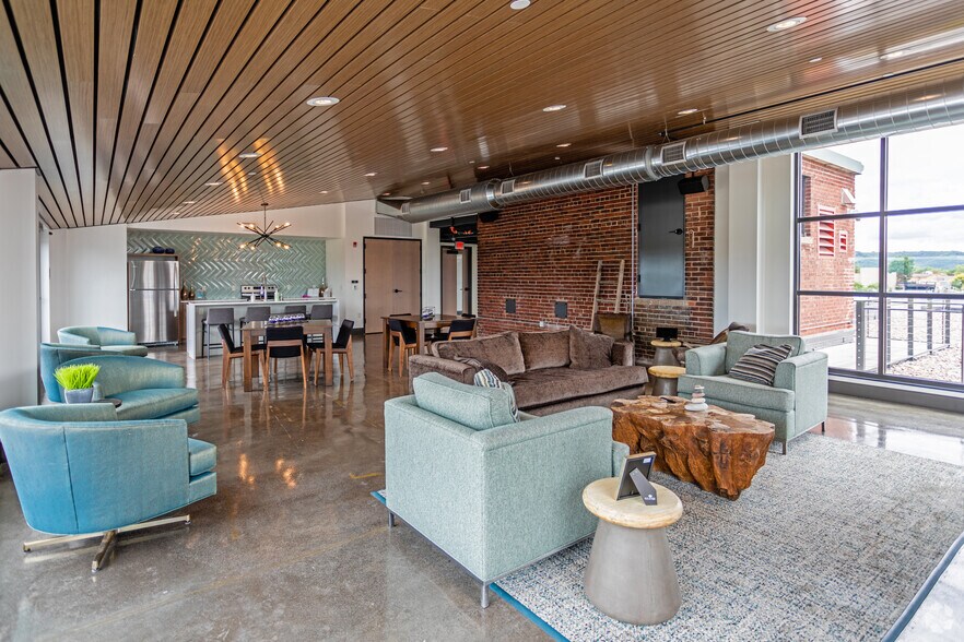 Photo of 1st Floor Ste 2nd Street