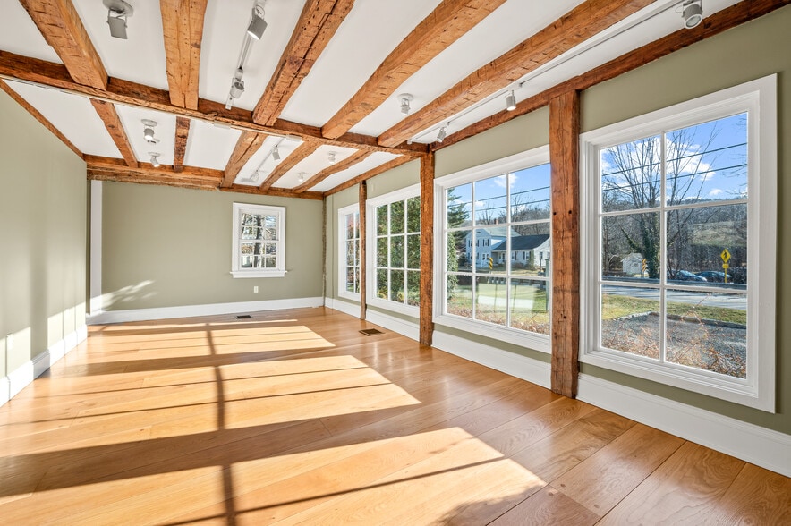 More Photos Of 262 New Milford Tpke, New Preston Marble Dale Storefront Retail Residential For Sale