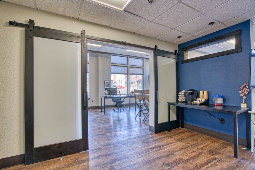 More Photos Of 400 E Simpson St, Lafayette Office For Lease