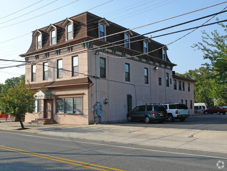More Photos Of 8 N Broadway, Pitman Medical For Sale