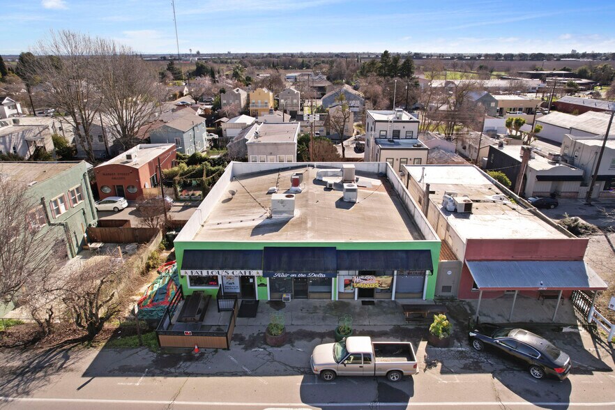 More Photos Of 14144 Market St, Walnut Grove Storefront For Sale