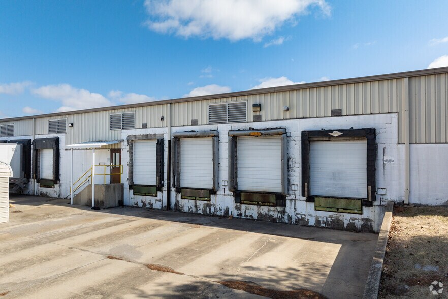 More Photos Of 3750 Industrial Dr, Carlyle Warehouse For Sale