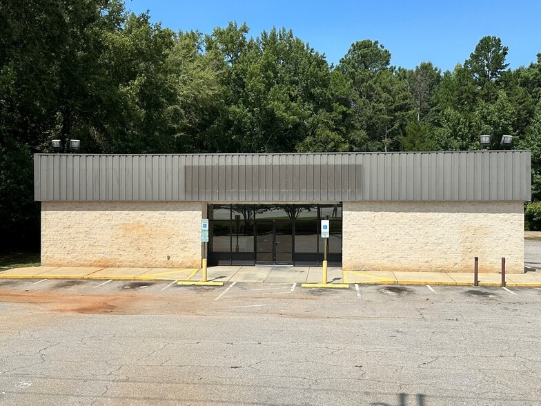 More Photos Of 5901 Lancaster Hwy, Fort Lawn Freestanding For Sale