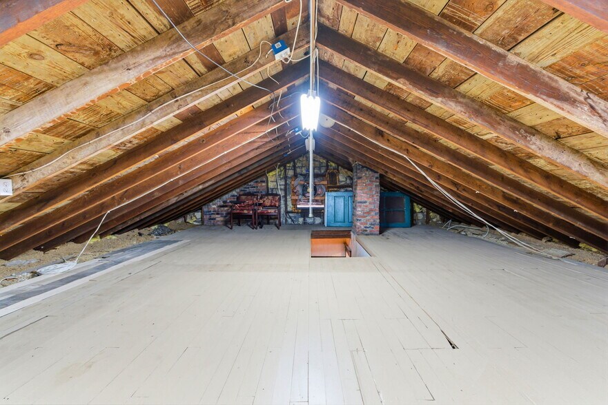 More Photos Of 3208 College Dr, Louisville Office For Sale